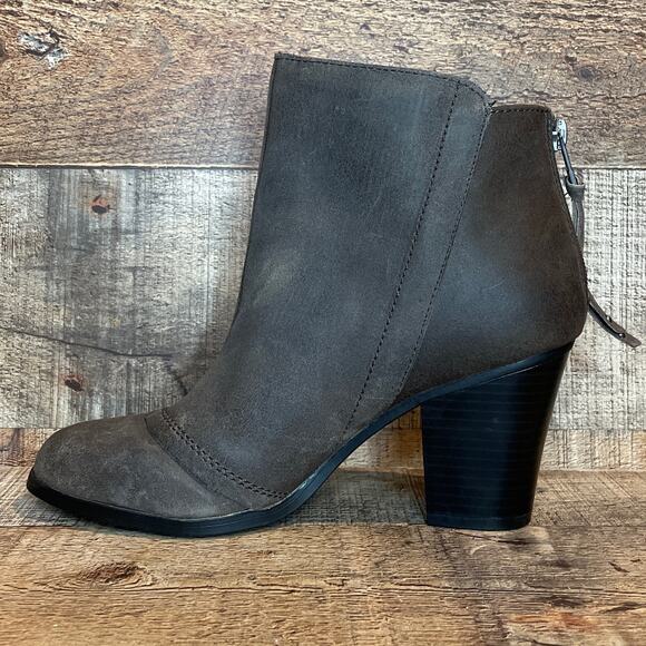 Bar III Jillian Heeled Leather Zip Back Brown Boots Booties Ankle Size 7 - Picture 4 of 10